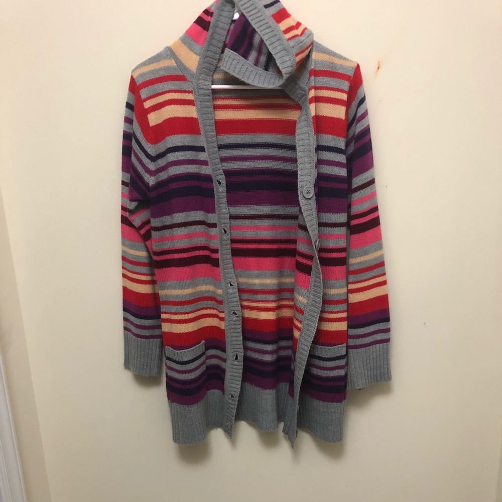 Larger sweater with hood